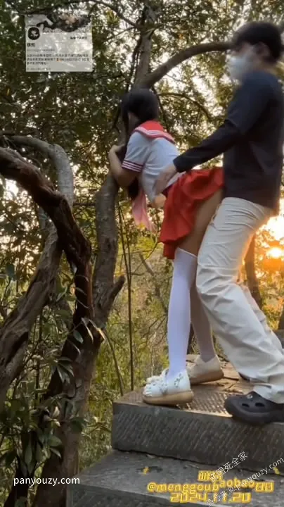 图片[2]-【萝莉反差】男主在户外公园把尿萌酱-51欢迎您！